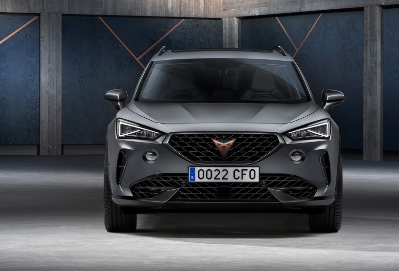 new CUPRA Formentor SUV coupe plug in hybrid version front grille view