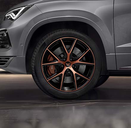 cupra ateca vz edition 20 inches alloy wheels and Brembo brakes