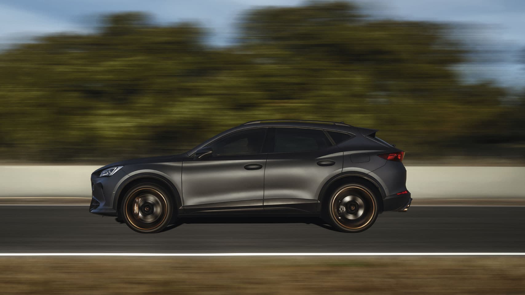 CUPRA Formentor lateral view driving shot