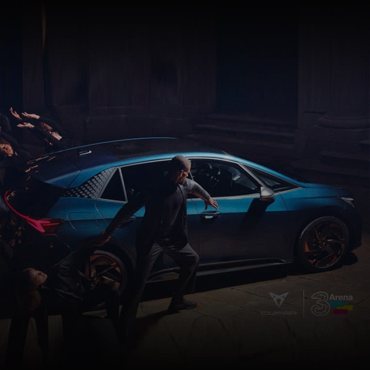 CUPRA Born in Aurora Blue