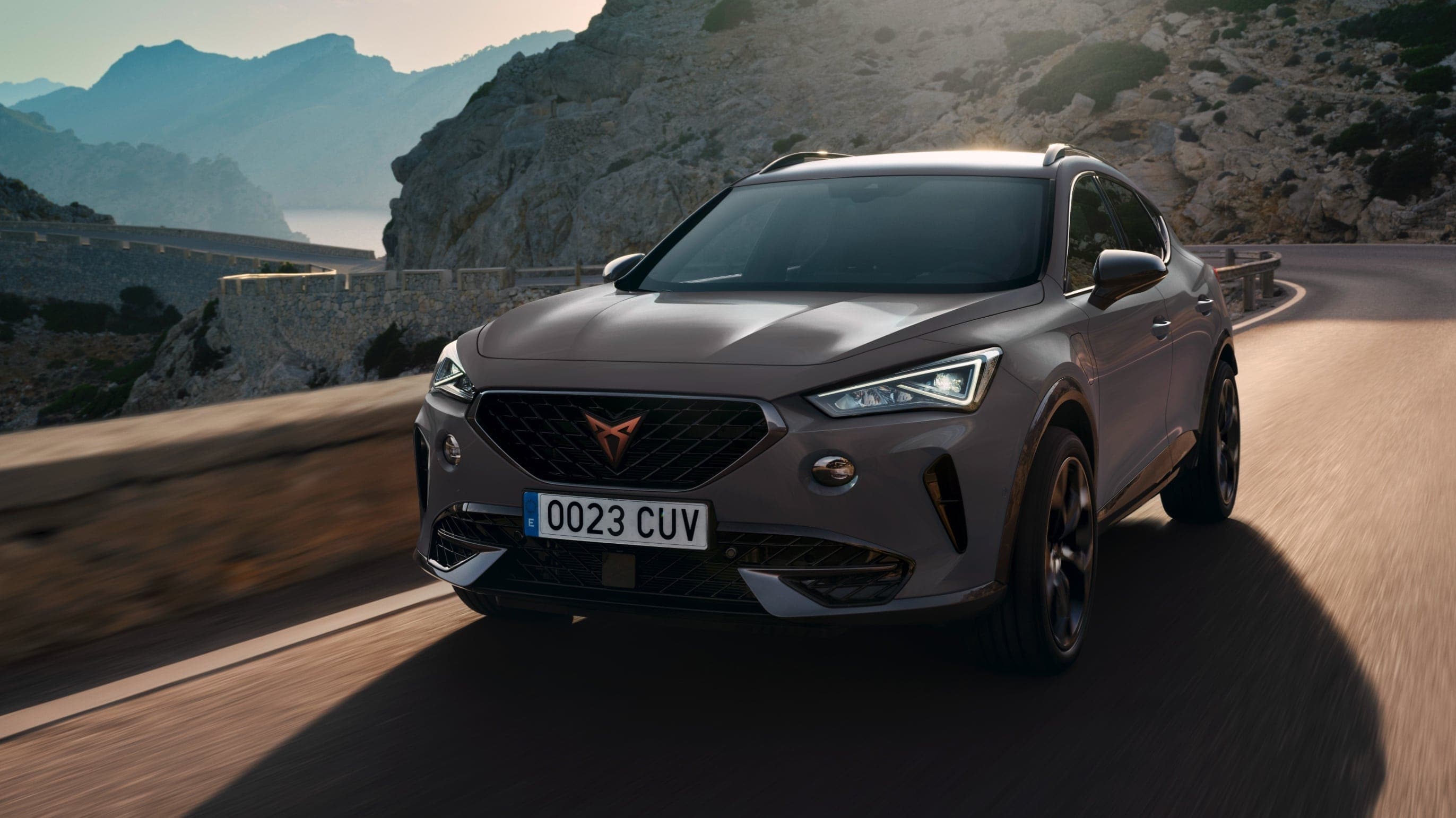  new CUPRA Formentor e-hybrid dark camouflage colour on the road 